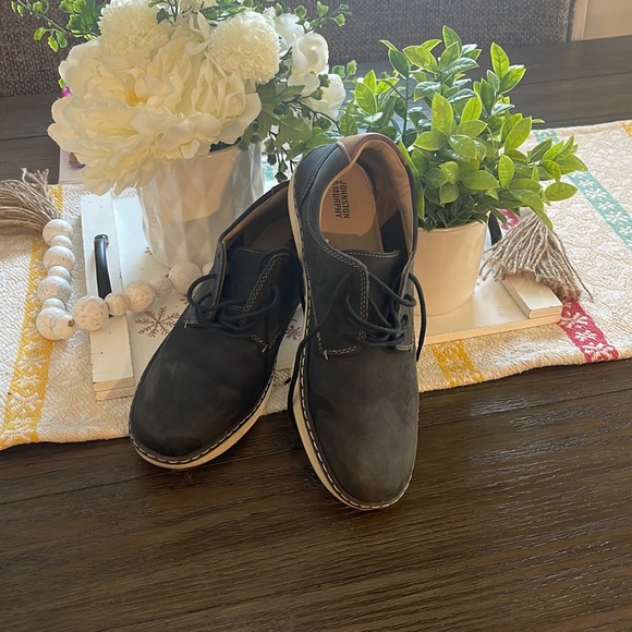 Johnston & Murphy Other - Boys navy blue